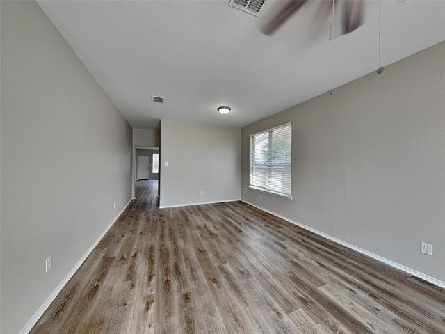 Building Photo - 10008 Blue Bell Dr