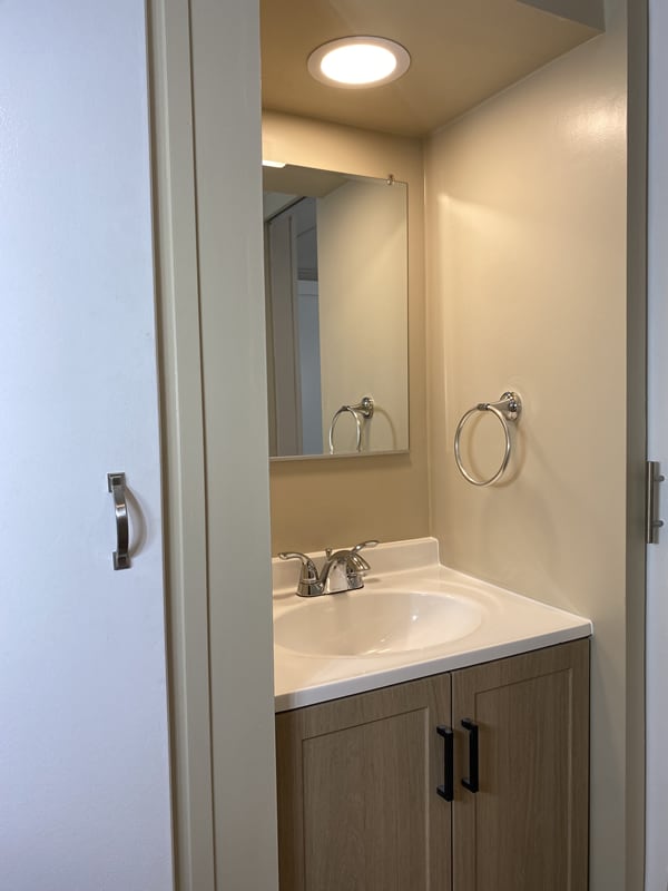 Building Photo - 33480 Beverly Dr