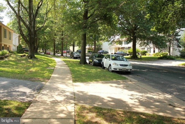 Building Photo - 18717 Flower Hill Way