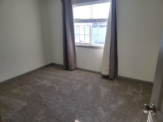 Building Photo - COMING SOON !!! 3 Bed 2 Bath 1500 Sq/Ft home just 10 minutes west of Spokane