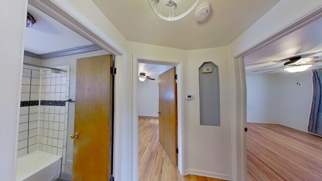 Main bedroom hallway - 2635 Fenton St