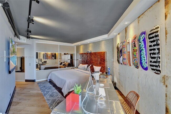 Building Photo - 3610 Yacht Club Dr