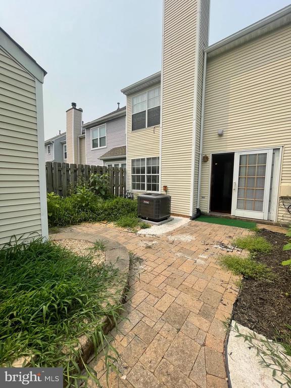 Building Photo - 405 Windsor Ridge Ct