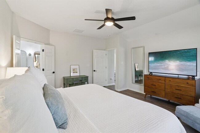 Building Photo - 7117 Cromarty Ln