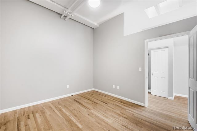 Building Photo - 1555 California St