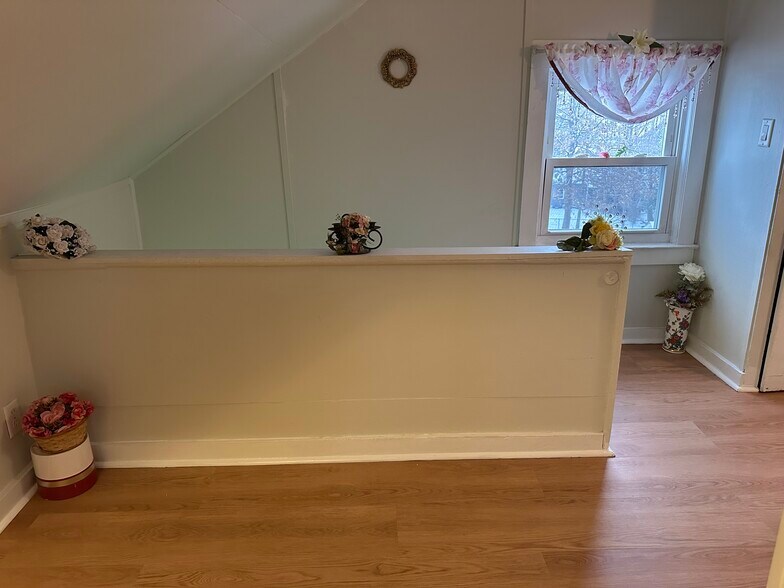 Building Photo - 269 N 1st Ave