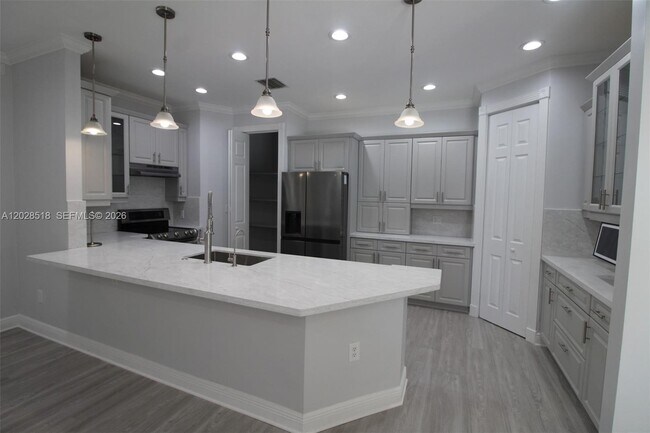 Building Photo - 9444 SW 78th St