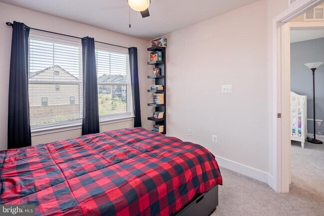 Building Photo - 618 Chalcedony Ln