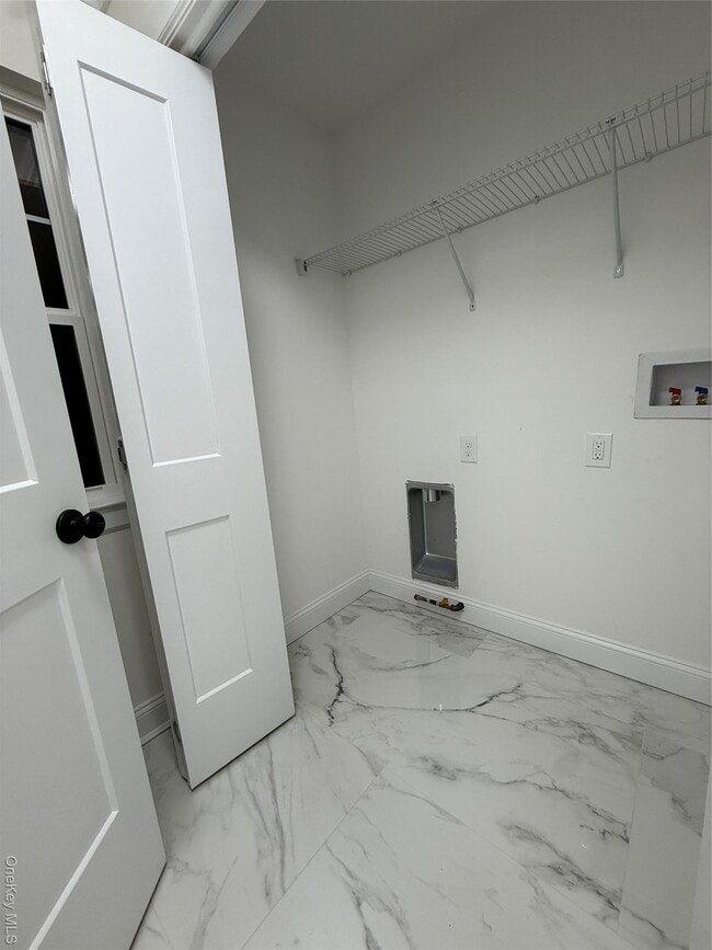 Building Photo - 134 Cedar Ln