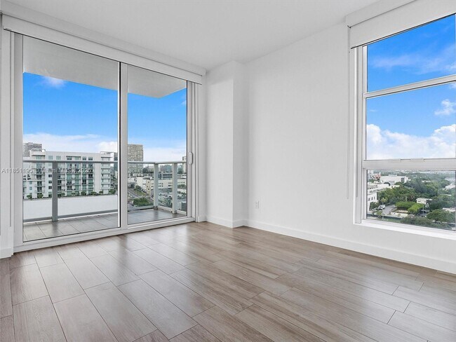 Building Photo - 4250 Biscayne Blvd