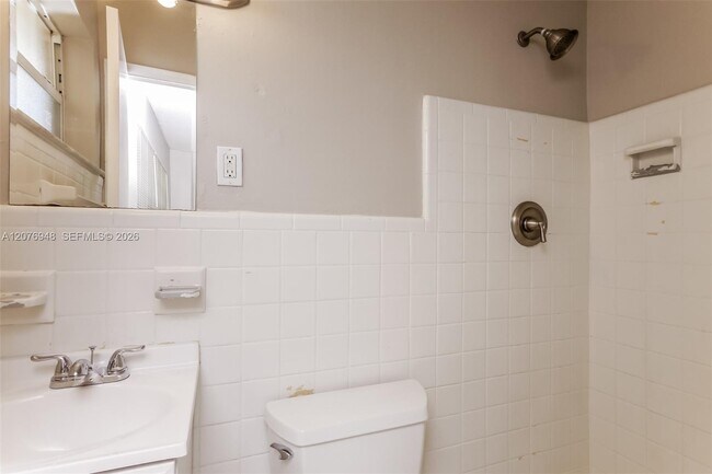 Building Photo - 3430 N 72nd Terrace