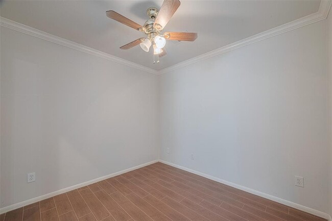 Building Photo - 11106 Fairway Dr