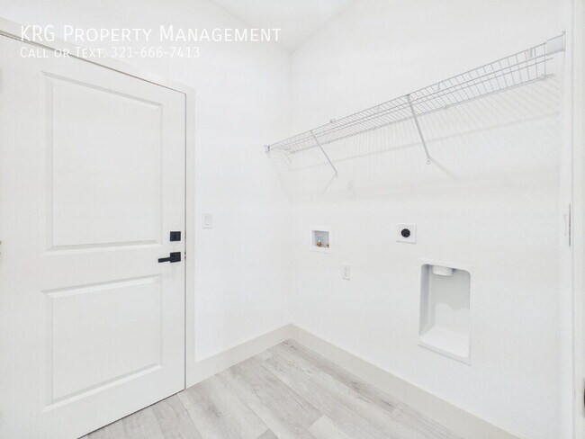 Building Photo - 16985 SW 40th Cir