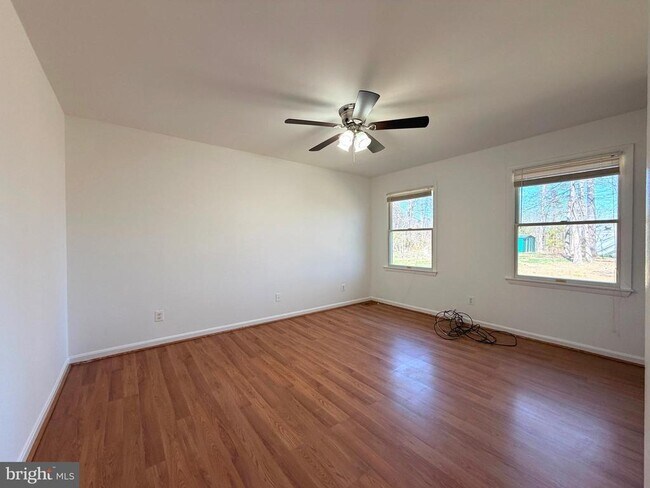 Building Photo - 9319 Devlins Grove Pl