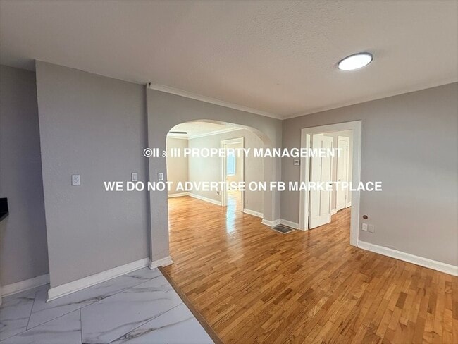 Building Photo - 4509 Roanoke Pkwy