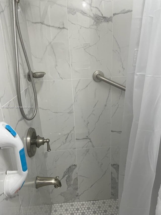 Building Photo - 1541 S Ocean Blvd