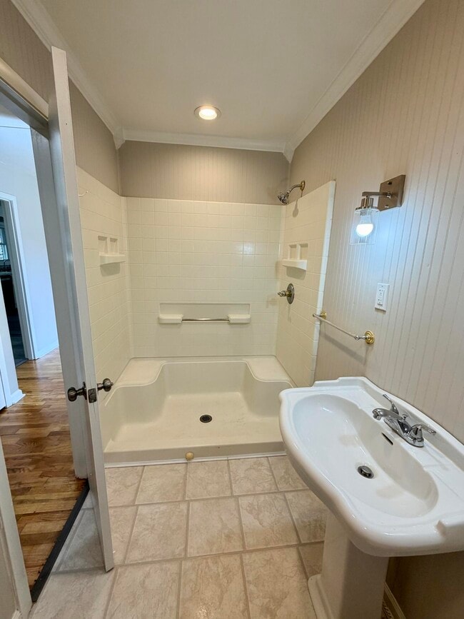 Building Photo - 3420 Candy Dr