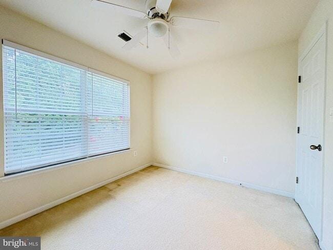 Building Photo - 8268 Linblake Ct
