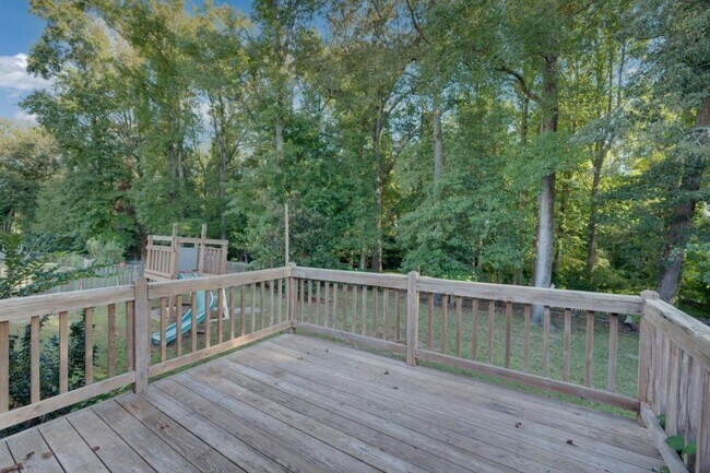 Building Photo - 2847 Elizabeth Edwards Ct