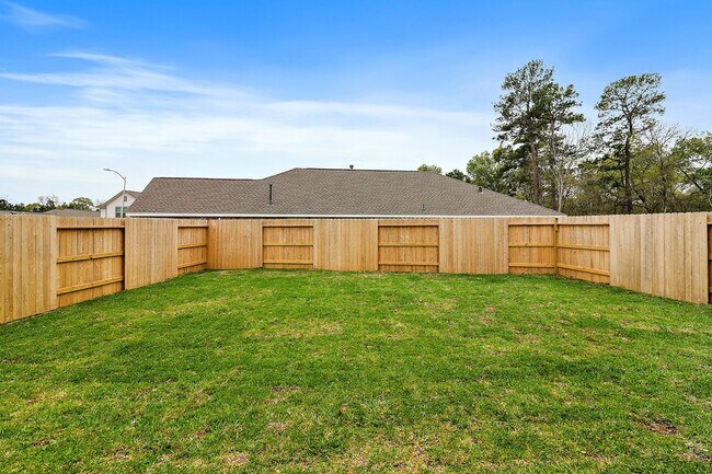 Building Photo - 2107 Fisher Bnd Dr