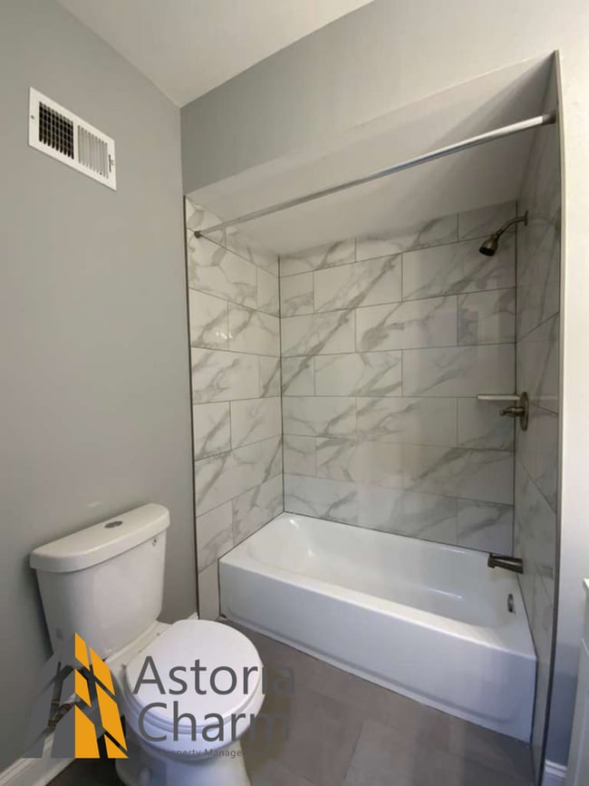 Building Photo - End Unit 3 Bedroom + Den with Backyard and Semi Finished Basement