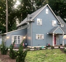 Building Photo - 23166 Bridgeway Ct E