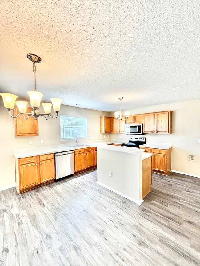 Building Photo - 319 Tioga Dr