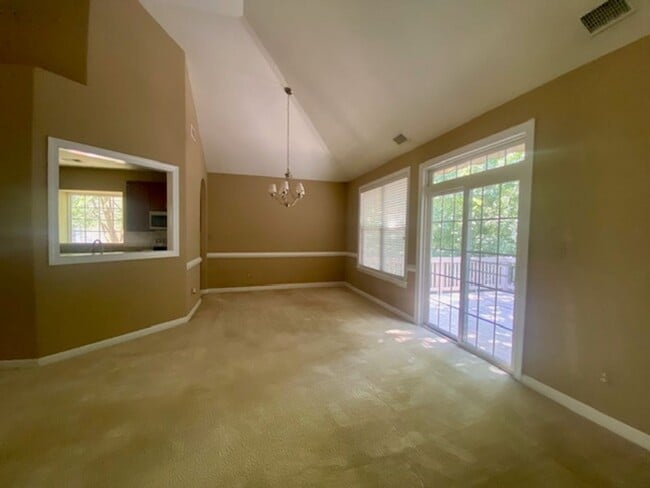 Building Photo - Single Family home in Lake Powell Forest! ...