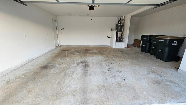 Building Photo - 195 Salt Springs Rd