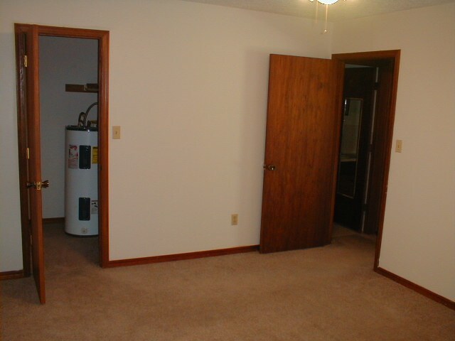 Building Photo - 1007 Cedar St