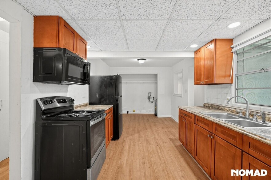 Building Photo - 8915 N Orleans Ave