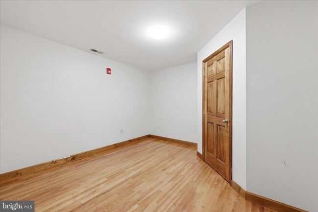 Building Photo - 443 Millwood Ave