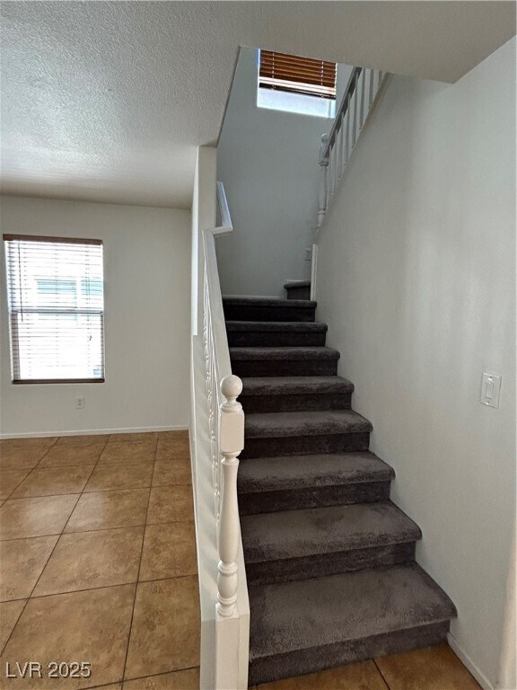 Building Photo - 6581 Sunset Pines St