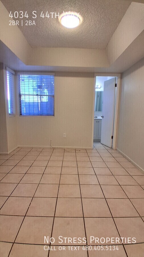 Building Photo - 4034 S 44th Way