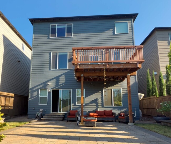 Building Photo - 17237 NW Woodreed Ct