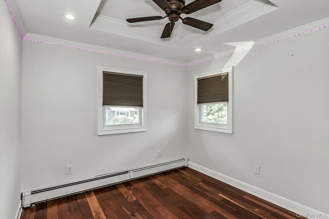 Building Photo - 956 Plum Tree Rd W