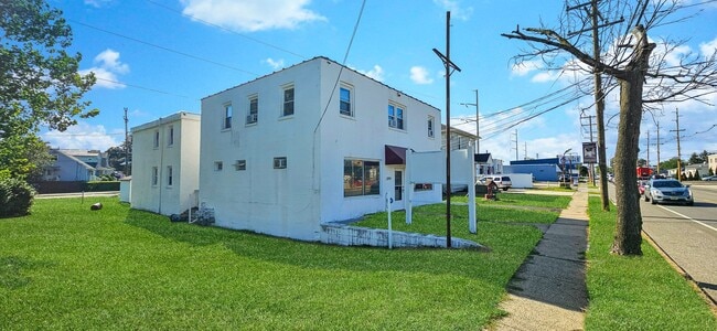 Building Photo - 1001 N Black Horse Pike