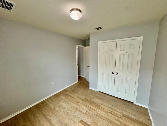 Building Photo - 5816 Knoll Pines Pass
