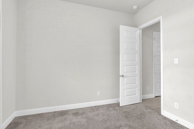 Building Photo - 7243 Crowell Ave
