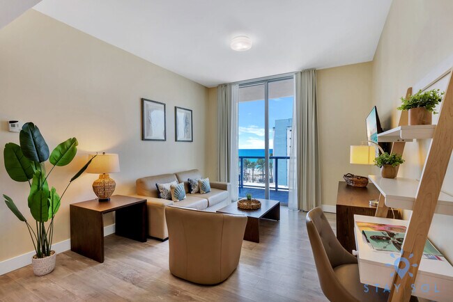 Building Photo - 777 N Ocean Dr