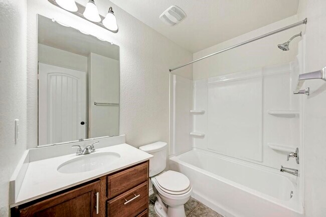 Building Photo - 801 Estes Park