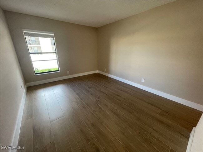 Building Photo - 5323 Summerlin Rd