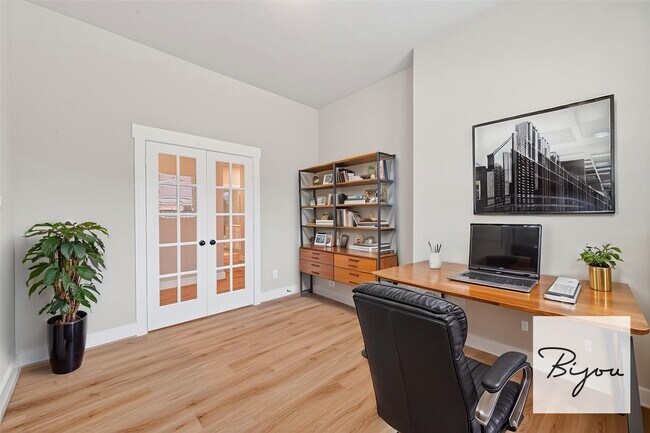 Building Photo - 2216 Inglenook Grv Dr