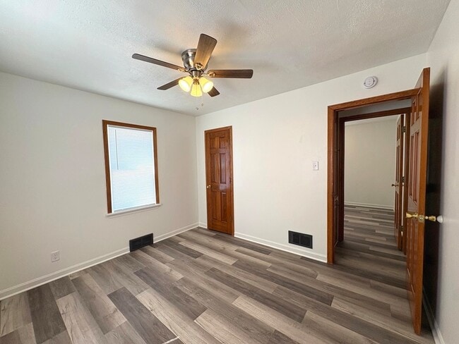 Building Photo - 1409 Kelly St