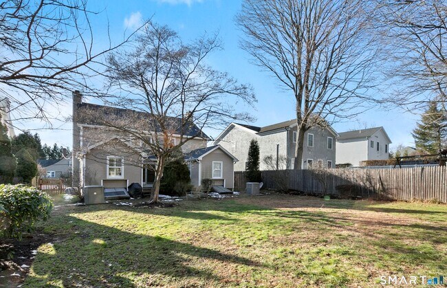 Building Photo - 30 Osborne Pl