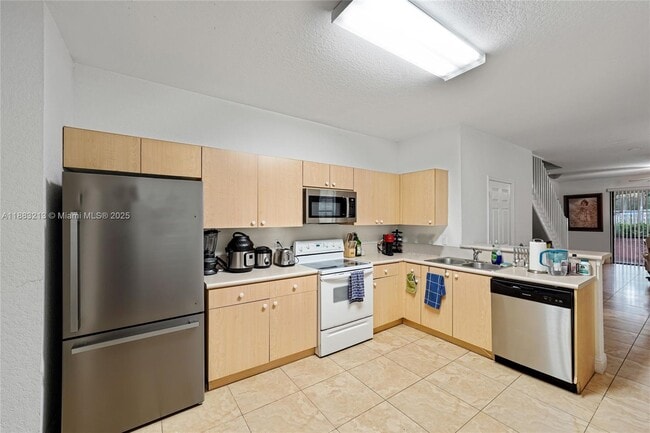 Building Photo - 4101 Forest Dr