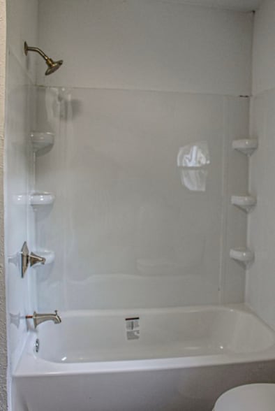 Building Photo - 2159-2159 Bellefontaine St