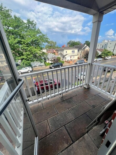 Building Photo - 25-10 94th St