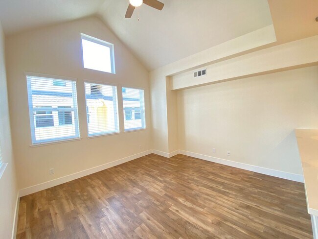 Building Photo - 103 Jacobs Ln