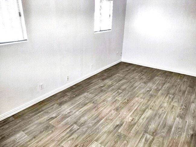 Building Photo - 5120 Antonio Ave